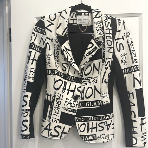 Fashionable fun black and white two button blazer. - Picture 1 of 5